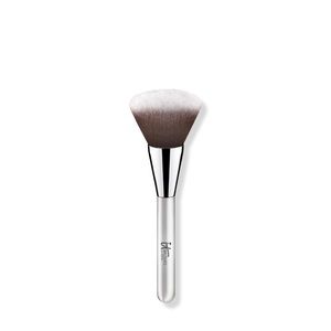 It Cosmetics All Over Powder Brush